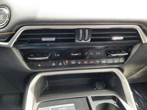 Used 2024 MAZDA CX-90 3.3 Turbo w/ Premium Package AWD/4WD image 29