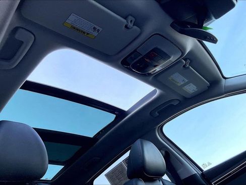 Used 2024 Hyundai Tucson Limited image 22