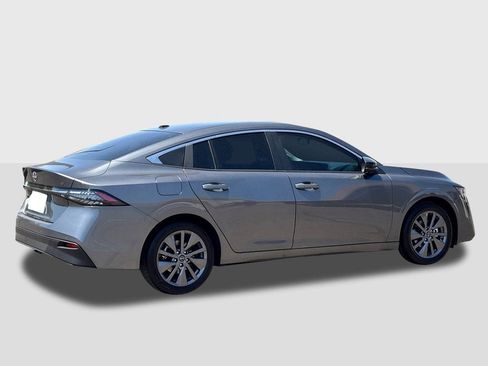 New 2026 Nissan Sentra SL FWD image 4