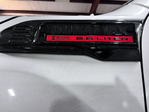 Used 2023 GMC Sierra 3500 Denali AWD/4WD image 37