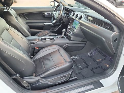 Used 2022 Ford Mustang GT Premium w/ Equipment Group 401A image 16