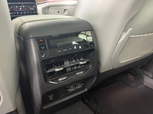 Used 2023 Jeep Grand Cherokee Summit image 33