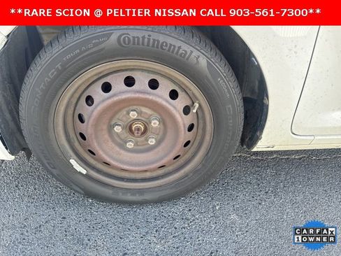 Used 2015 Scion xB image 9