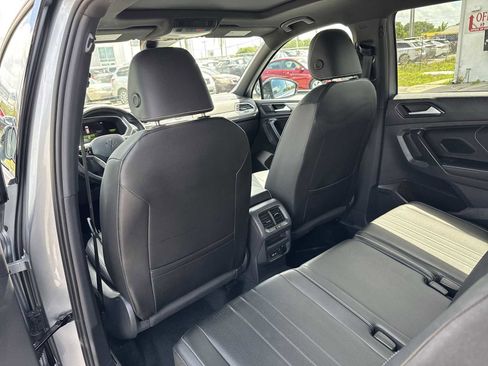 Certified 2023 Volkswagen Tiguan SE R-Line FWD image 25
