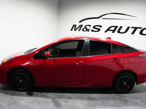 Used 2017 Toyota Prius Two w/ Carpet Mat Package image 3