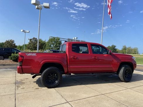 Used 2023 Toyota Tacoma SR AWD/4WD image 14