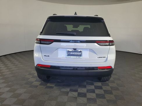 New 2025 Jeep Grand Cherokee Limited w/ Black Appearance Package image 5