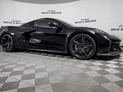 Used 2023 Chevrolet Corvette Z06 image 3