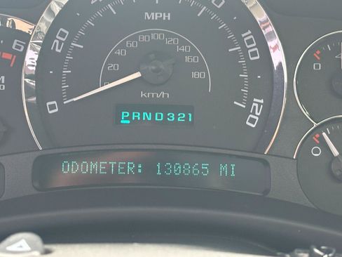 Used 2004 Cadillac Escalade ESV AWD image 11