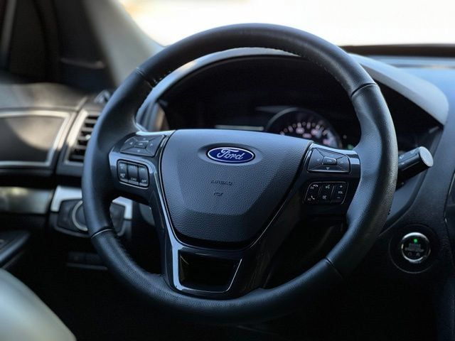 Used 2019 Ford Explorer XLT w/ Equipment Group 202A FWD image 31