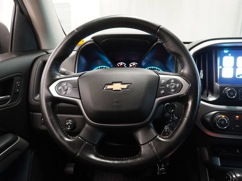 Used 2018 Chevrolet Colorado LT w/ LT Convenience Package AWD/4WD image 17