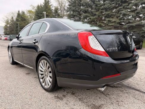 Used 2014 Lincoln MKS AWD image 4