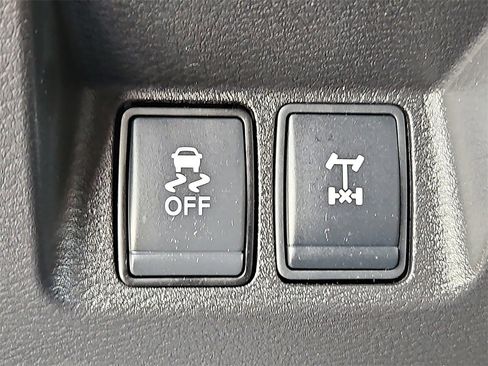 Certified 2024 Nissan Frontier PRO-4X w/ Off-Road Protection Package image 28