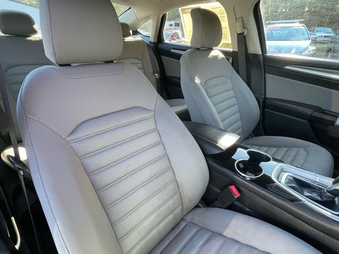 Used 2015 Ford Fusion S image 28