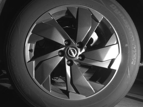 Used 2025 Nissan Rogue SV image 14