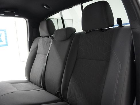 Used 2019 Toyota Tacoma TRD Sport image 30