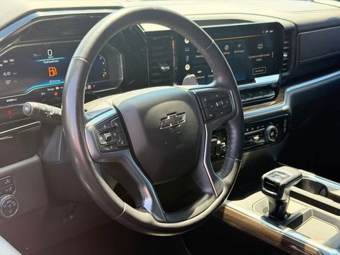 Used 2022 Chevrolet Silverado 1500 LT Trail Boss w/ LT Trail Boss Premium Package AWD/4WD image 20