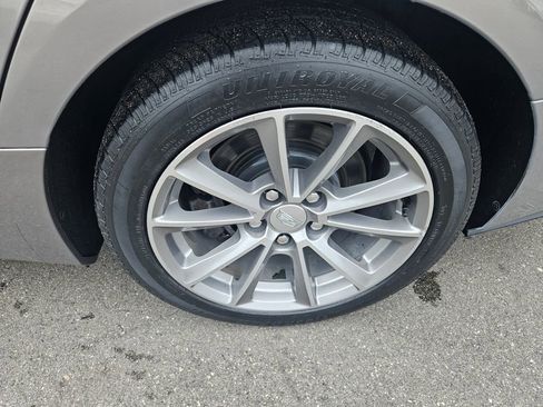 Used 2017 Cadillac CTS Luxury RWD image 9