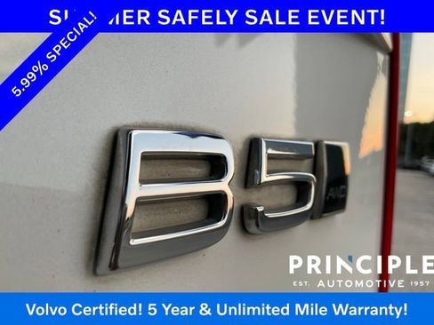 Certified 2024 Volvo XC90 B5 Core AWD/4WD image 30
