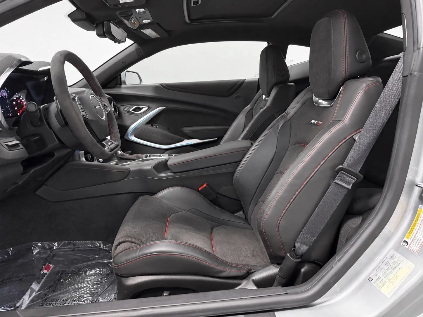 Used 2023 Chevrolet Camaro ZL1 RWD image 11