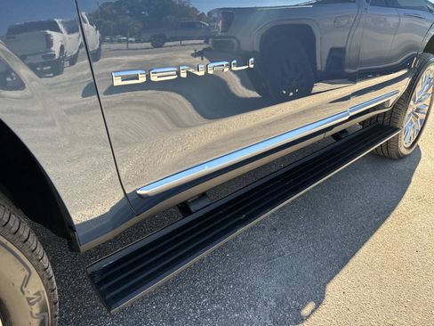 New 2026 GMC Yukon Denali w/ Sun & Power Step Package image 11