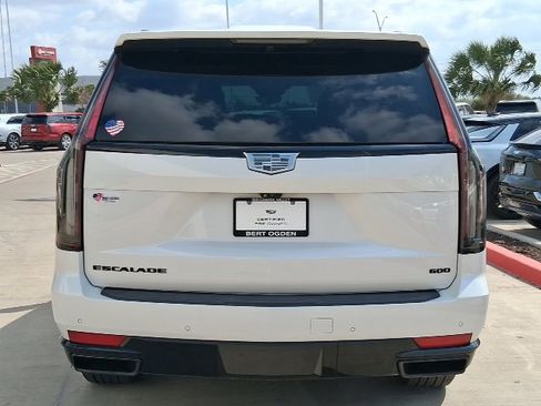 Used 2022 Cadillac Escalade Sport w/ Touring Package image 5