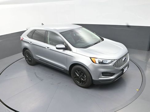 Used 2023 Ford Edge SEL AWD/4WD image 13