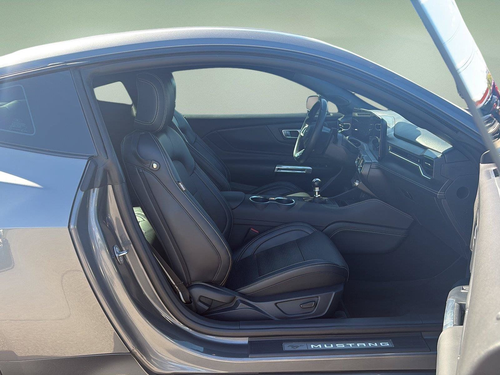 Used 2024 Ford Mustang GT Premium RWD image 13