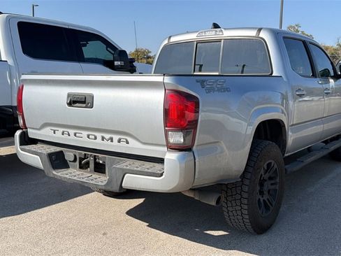 Used 2022 Toyota Tacoma SR w/ SR Convenience Package image 6