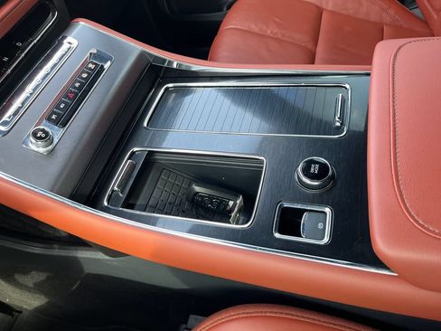 Used 2025 Lincoln Aviator Reserve w/ Jet Appearance Package AWD/4WD image 21