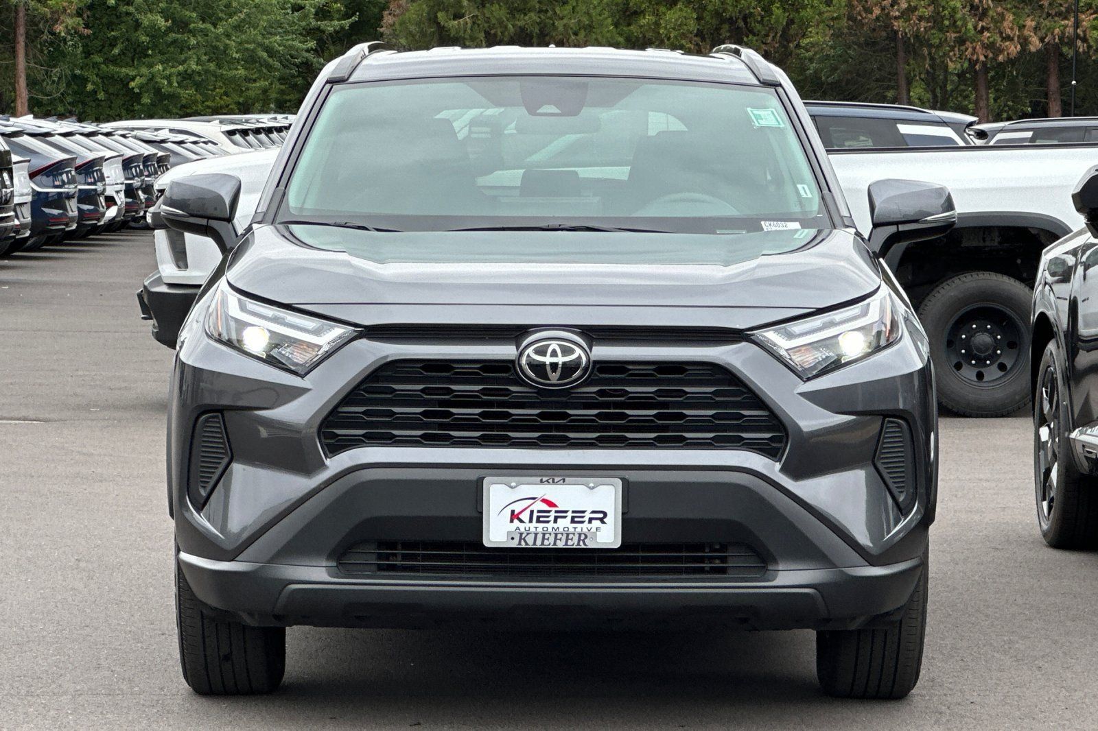 Used 2025 Toyota RAV4 XLE AWD/4WD image 9
