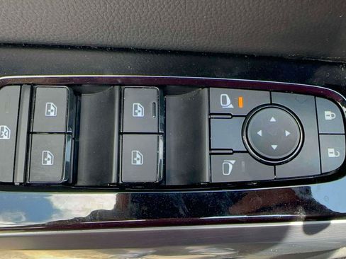 Used 2023 Nissan Pathfinder SL w/ SL Premium Package AWD/4WD image 13