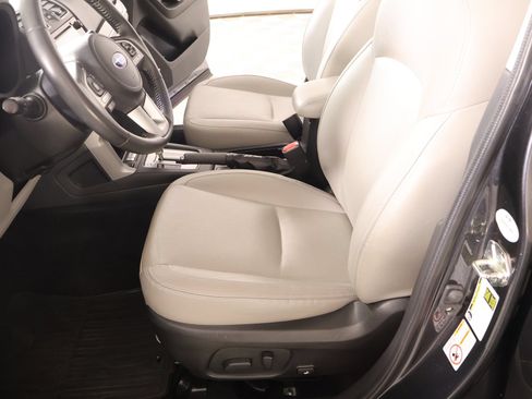 Used 2018 Subaru Forester 2.5i Limited AWD/4WD image 12