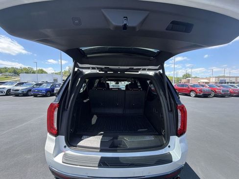 Used 2023 GMC Yukon XL Denali Ultimate AWD/4WD image 30