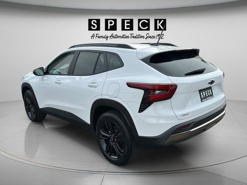 New 2026 Chevrolet Trax ACTIV FWD image 3