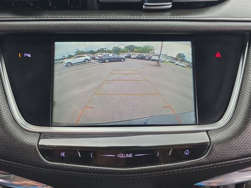 Used 2018 Cadillac XT5 Premium Luxury FWD image 23