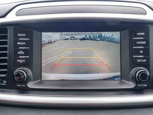 Used 2019 Kia Sorento FWD V6 image 27