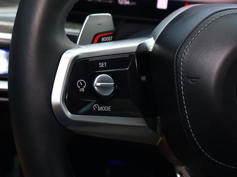 Used 2023 BMW 760i xDrive w/ Executive Package image 26