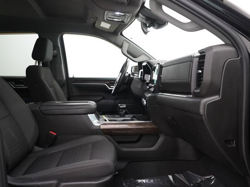 Used 2022 GMC Sierra 1500 Elevation w/ Max Trailering Package AWD/4WD image 11