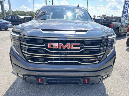 Used 2023 GMC Sierra 1500 AT4 w/ AT4 Premium Package AWD/4WD image 2