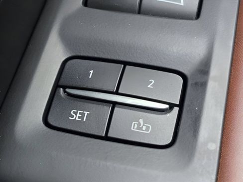 Used 2023 GMC Yukon Denali Ultimate image 25