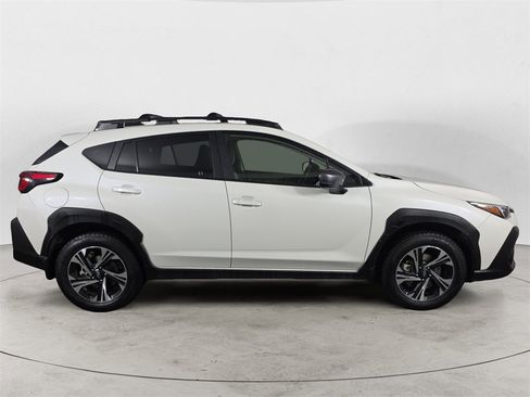 Used 2024 Subaru Crosstrek 2.0i Premium image 6
