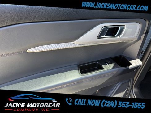 Used 2025 Ford Explorer Active w/ Active Comfort Package AWD/4WD image 27
