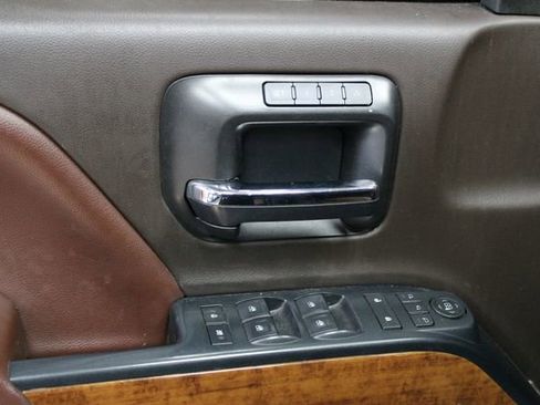 Used 2016 Chevrolet Silverado 2500 High Country w/ High Country Premium Package AWD/4WD image 12