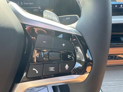 Certified 2025 BMW 330i xDrive Sedan w/ Premium Package image 29