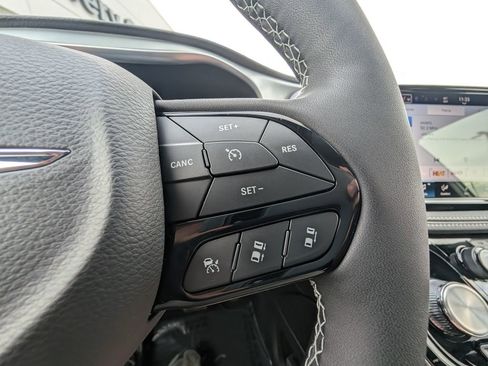 New 2026 Chrysler Pacifica Limited w/ S Appearance Package image 22