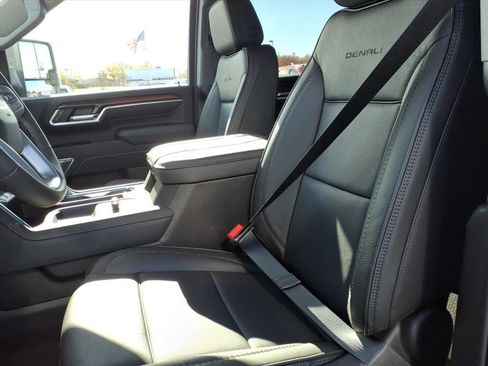 New 2026 GMC Sierra 2500 Denali w/ Denali Reserve Package image 28