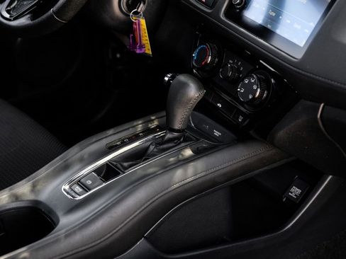 Used 2022 Honda HR-V Sport image 30