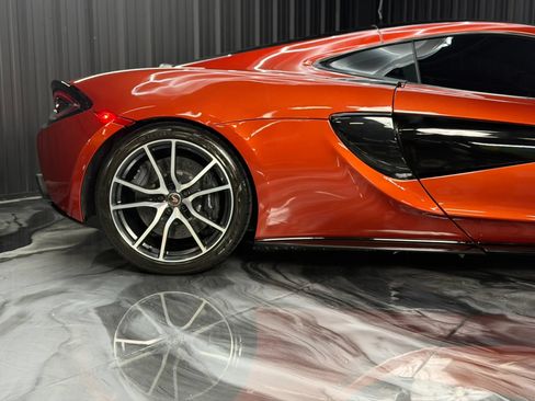 Used 2018 McLaren 570S RWD image 9
