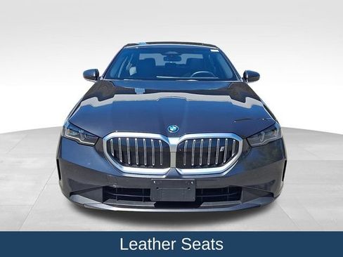 Used 2025 BMW i5 eDrive40i RWD image 2